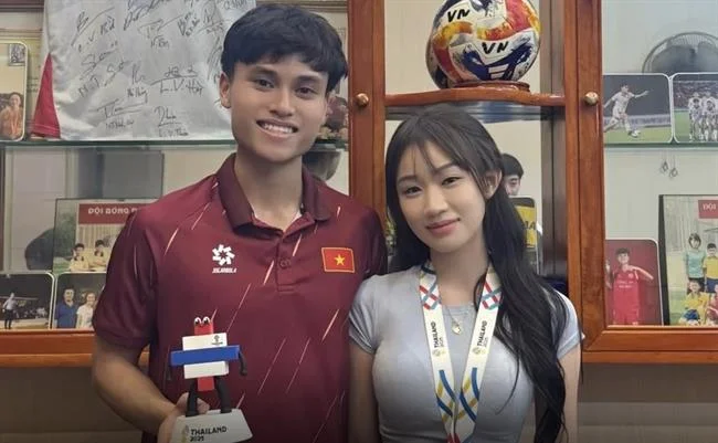 Nhấp vào nút đăng ký